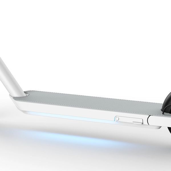 Електросамокат OKAI ES20-NEON 8.5" 600Вт, 40 км, 25 км/год, підсвітка, NFC, IPX5 Білий ES20-W фото